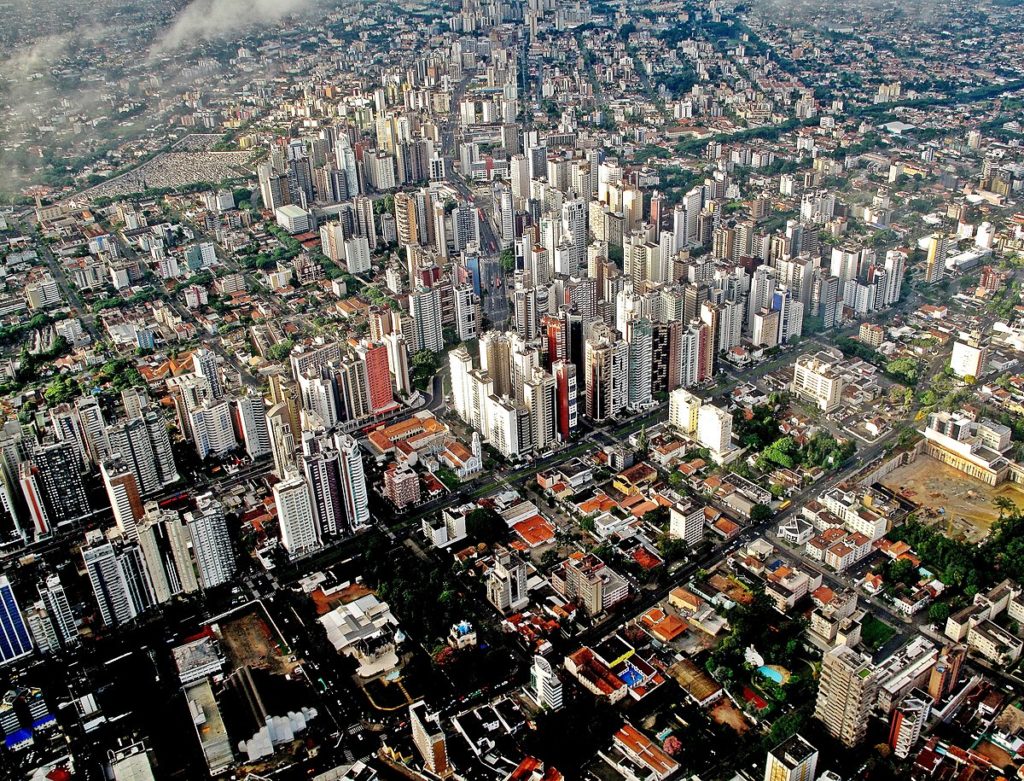 Vendas e aluguéis em alta impulsionam setor imobiliário de Curitiba