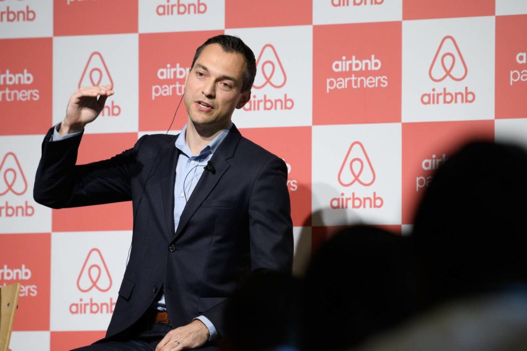 Airbnb monta estratégia de parcerias para crescer na AL