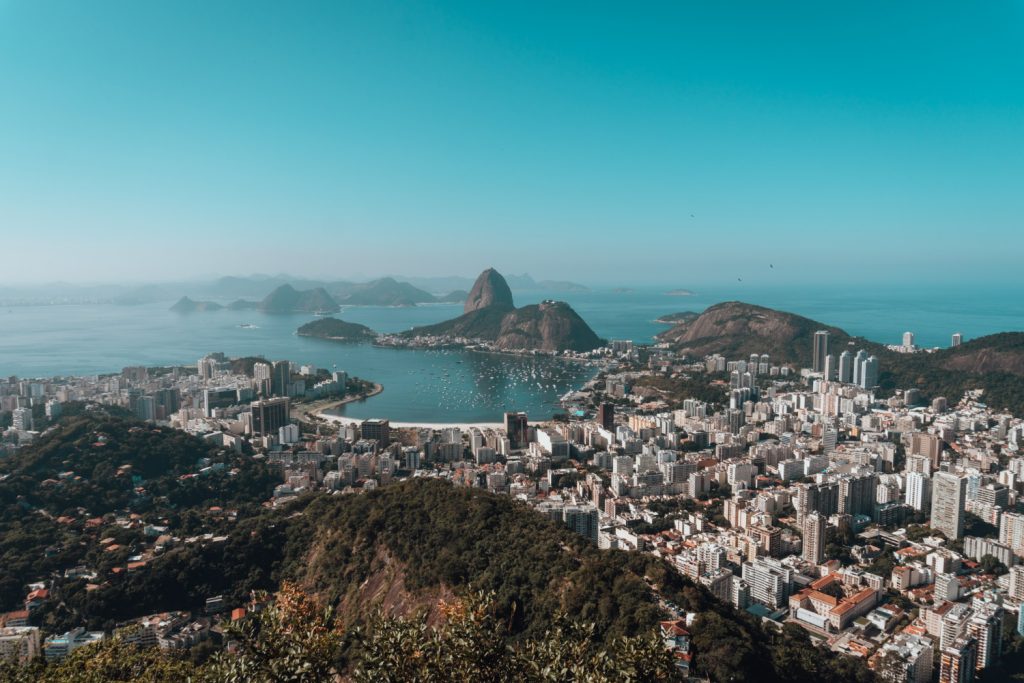 Estrangeiros aquecem mercado imobiliário no Rio