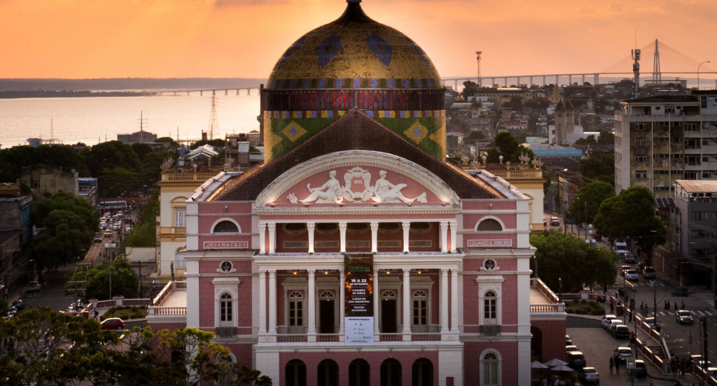 Mercado Imobiliário do Amazonas Cresce 4,5% no 1º Semestre, Impulsionado por Lançamentos e Vendas