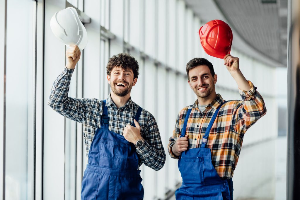 Construtoras superam desafios com Selic alta: endividamento em queda e dividendos surpreendem