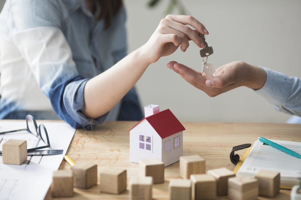 Locação de imóveis é peça-chave para reduzir o déficit habitacional no Brasil, dizem especialistas
