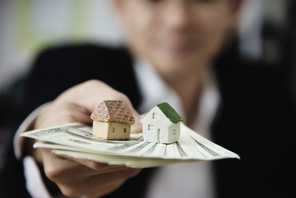 Descubra os principais fatores que impulsionam a valorização de imóveis e como identificar boas oportunidades no mercado imobiliário.